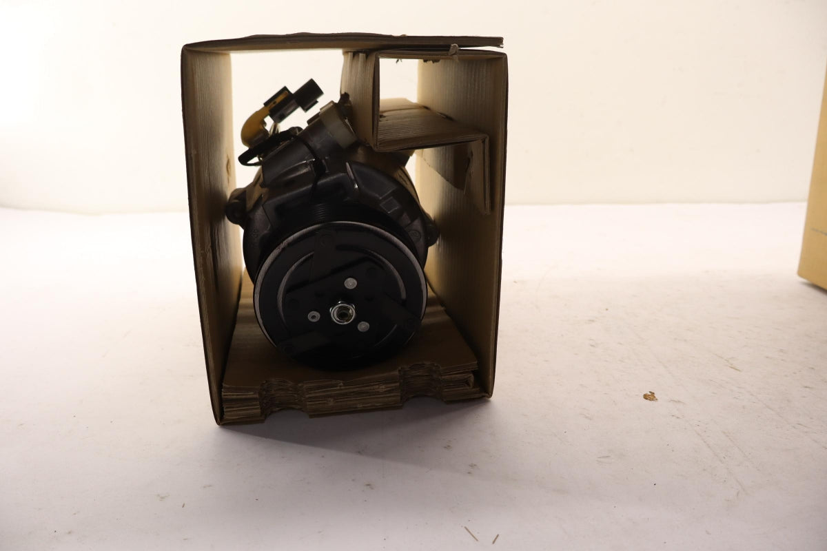 Original OE MITSUBISHI Klimakompressor 7813A428