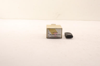 Original OE Volkswagen Funkfernbedienung 8L095975301C