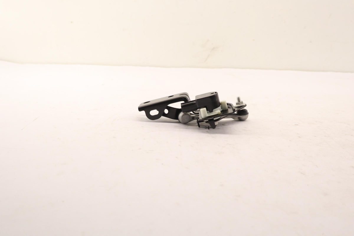 Original OE MITSUBISHI Sensor 8651A064