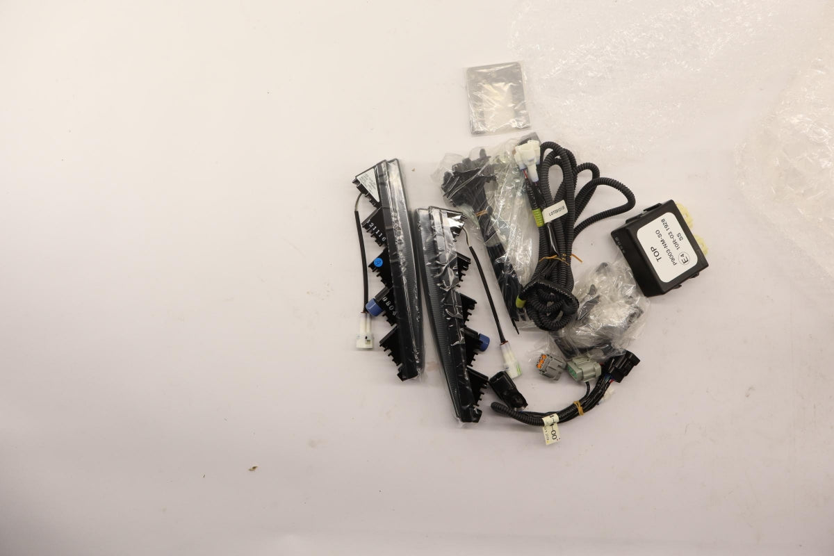 Original OE MITSUBISHI Tagfahrlicht Satz MZ380654EX
