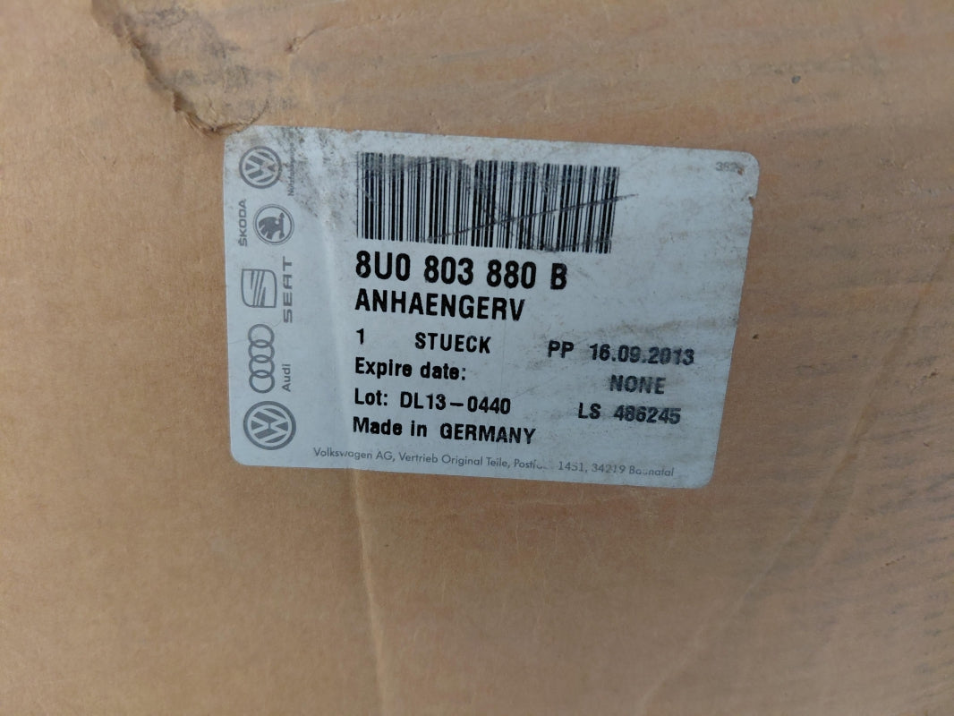 Original OE Volkswagen Anhängerkupplung 8U0803880B