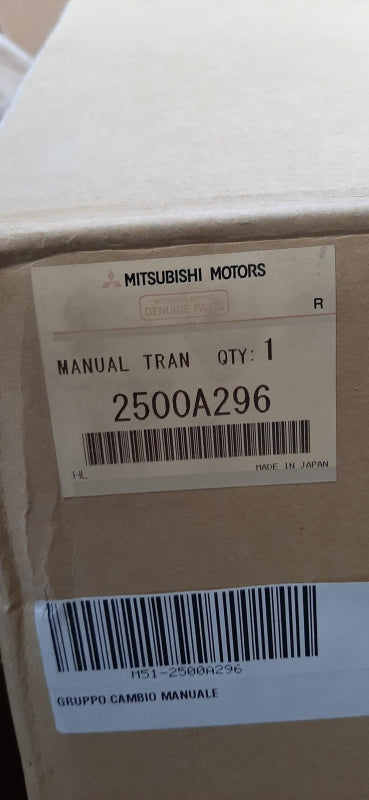 Original OE MITSUBISHI Schaltgetriebe 2500A296