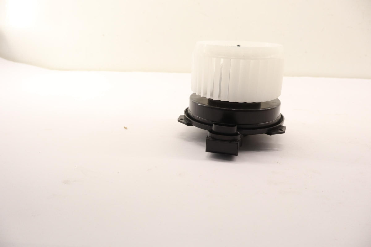 Original OE MITSUBISHI Innenraumgebläse Elektromotor 7802A247