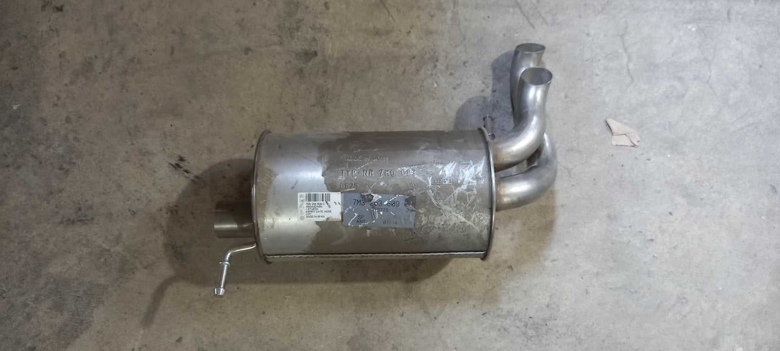 Original OE Volkswagen Abgasanlage Schalldämpfer 7M3253609C