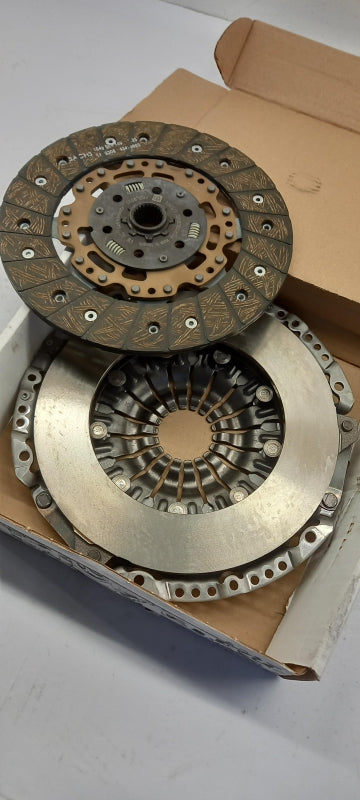 Original OE Volkswagen Kupplungssatz 05L141015G