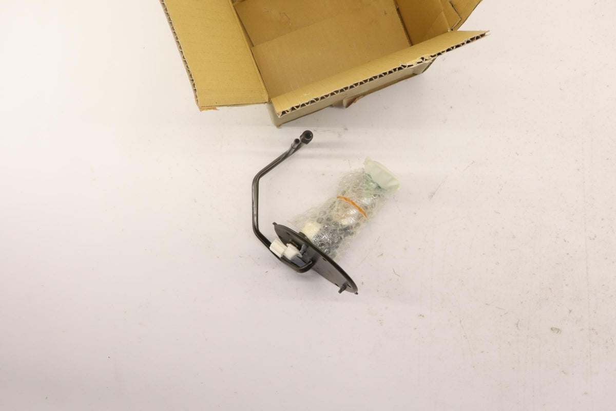 Original OE MITSUBISHI Kraftstoffpumpe MB845357