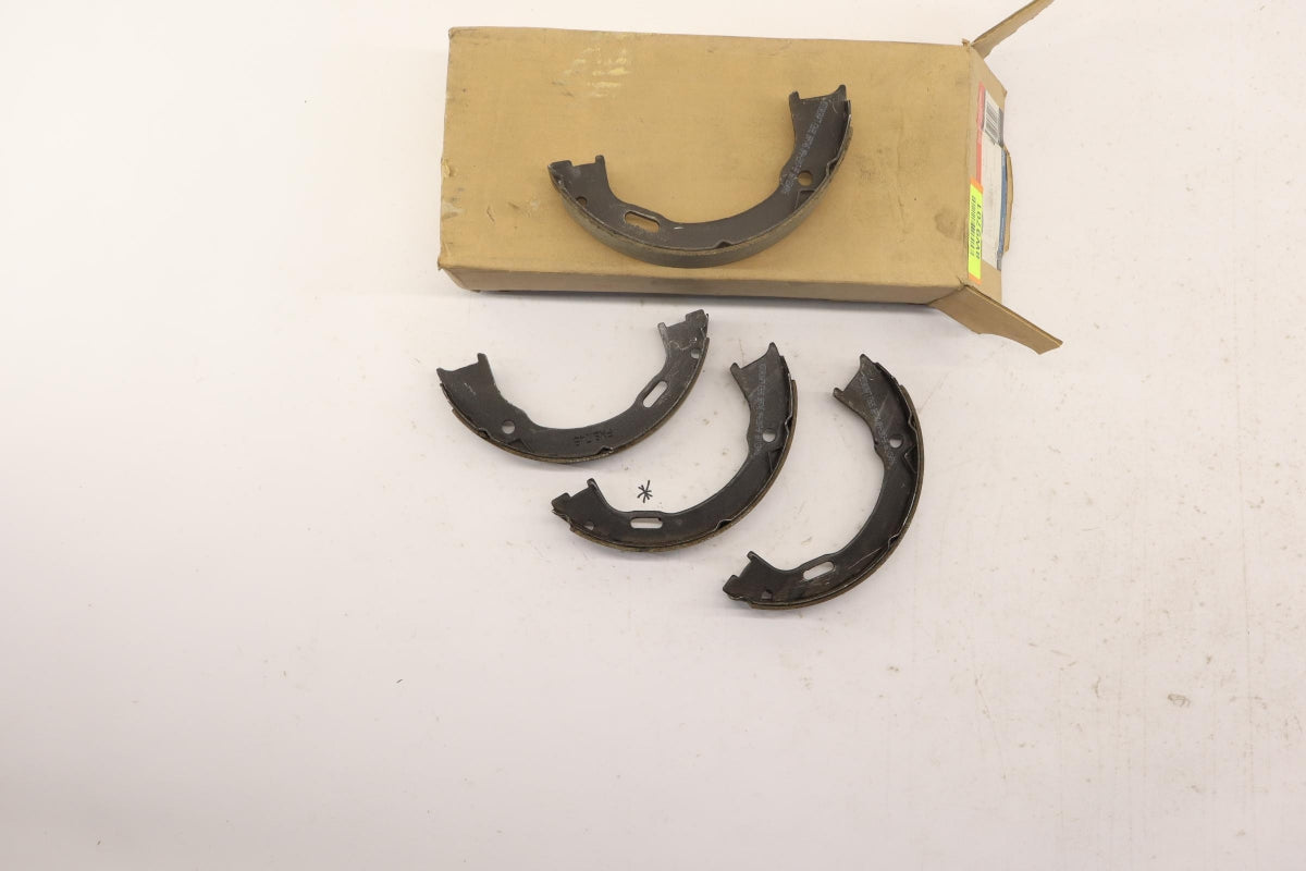 Original OE FORD Bremsbackensatz 4946063