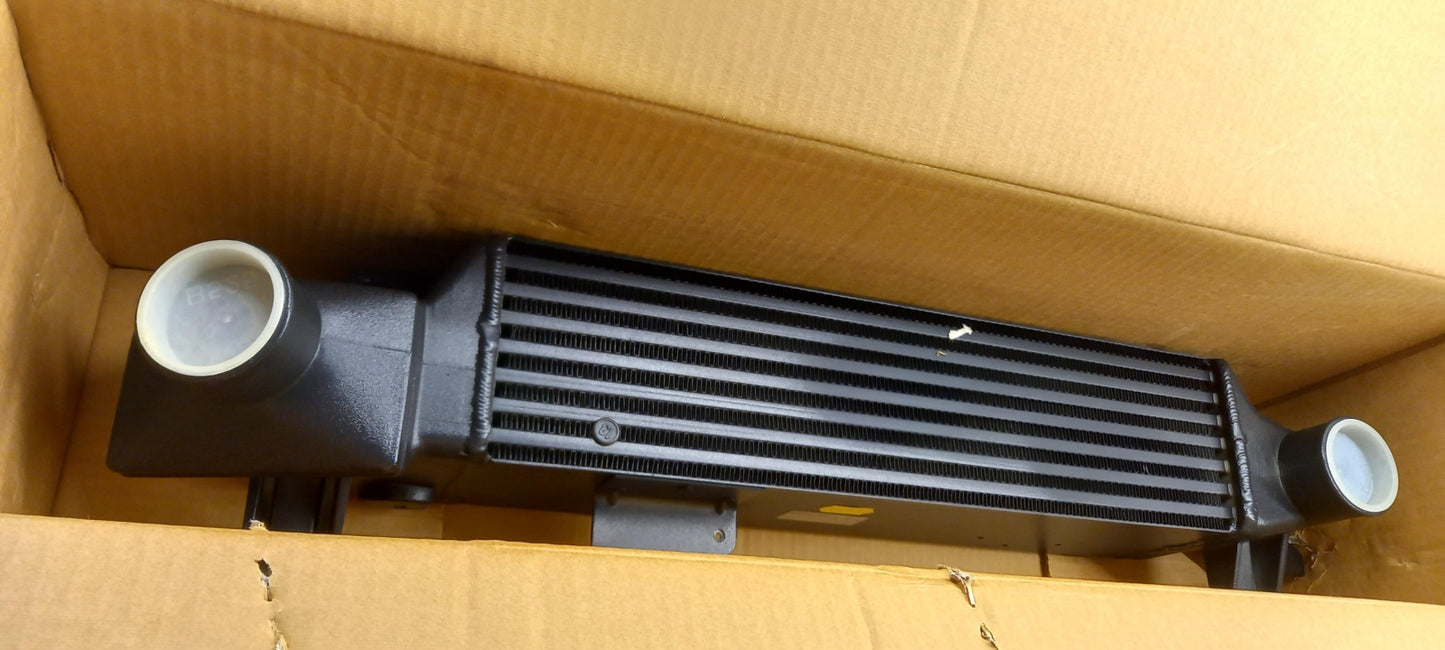 Original OE FORD Ladeluftkühler 7226748