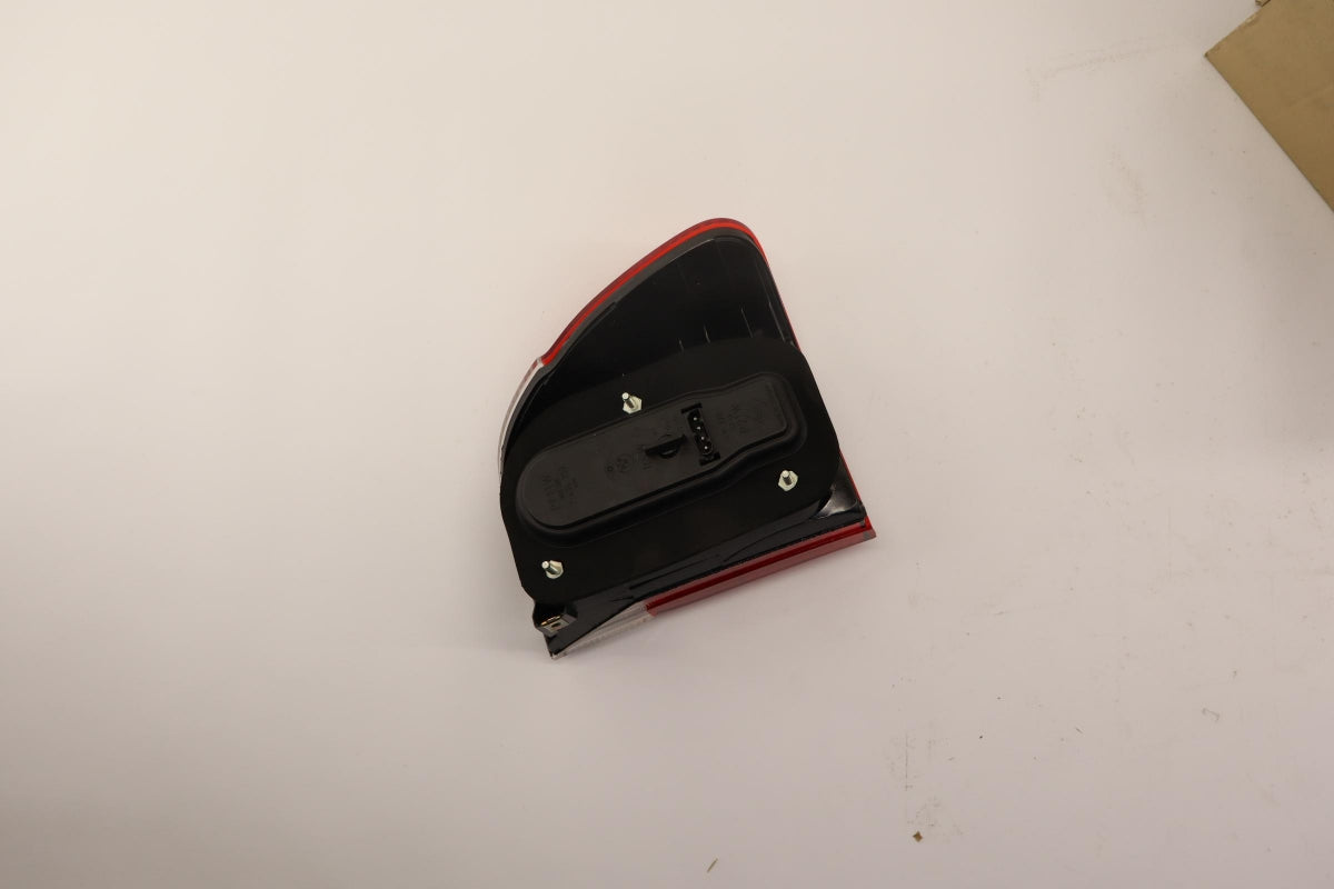 Original OE BMW Heckleuchte 63212496321