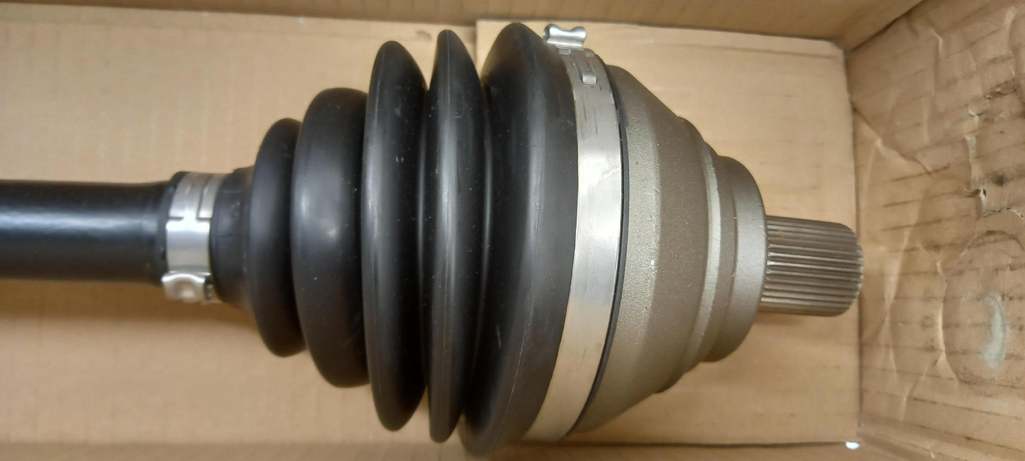Original OE Volkswagen Antriebswelle 5N0407763AX