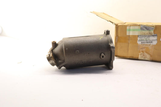 Original OE NISSAN Krümmer Katalysator B08A01F710
