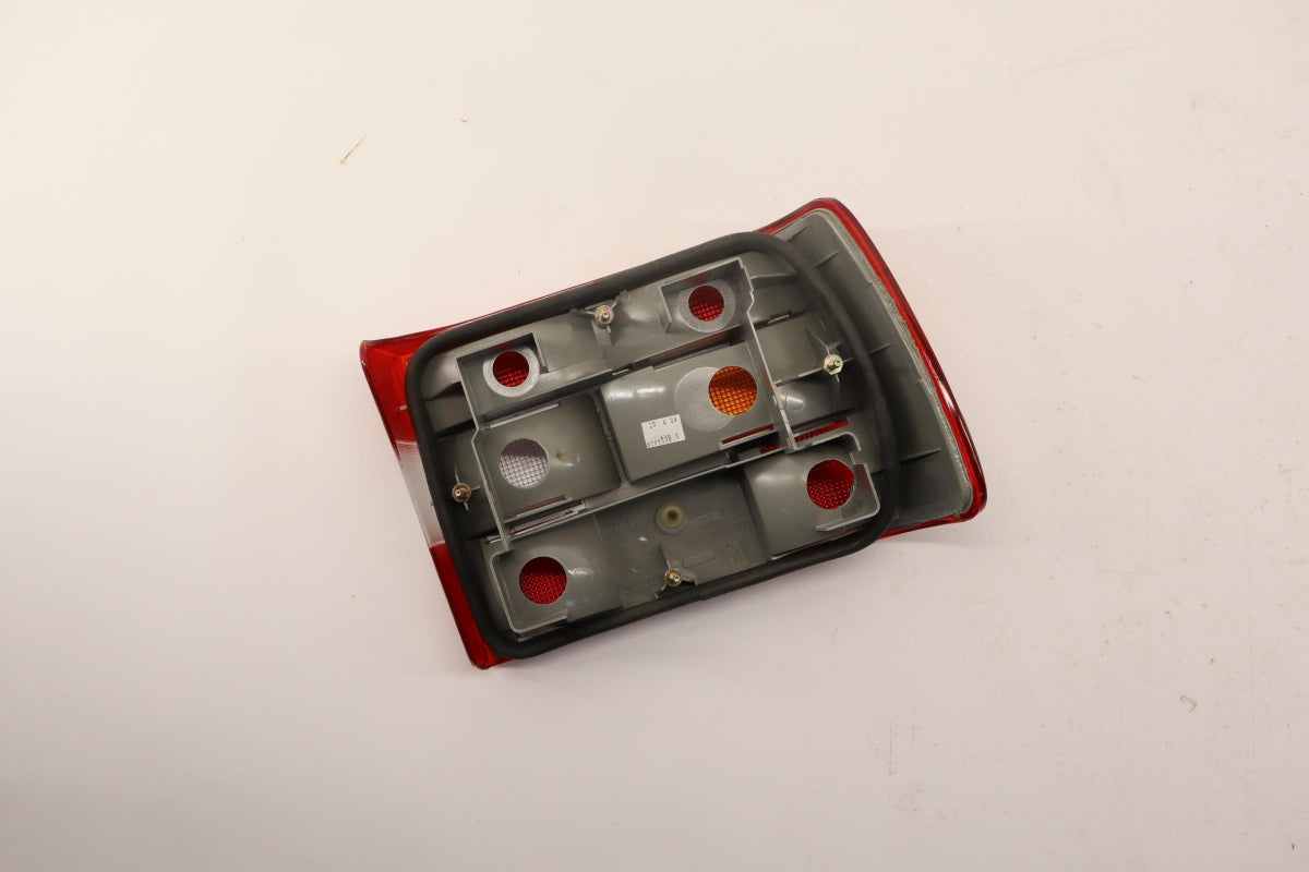 Original OE VOLVO Heckleuchte 6808980