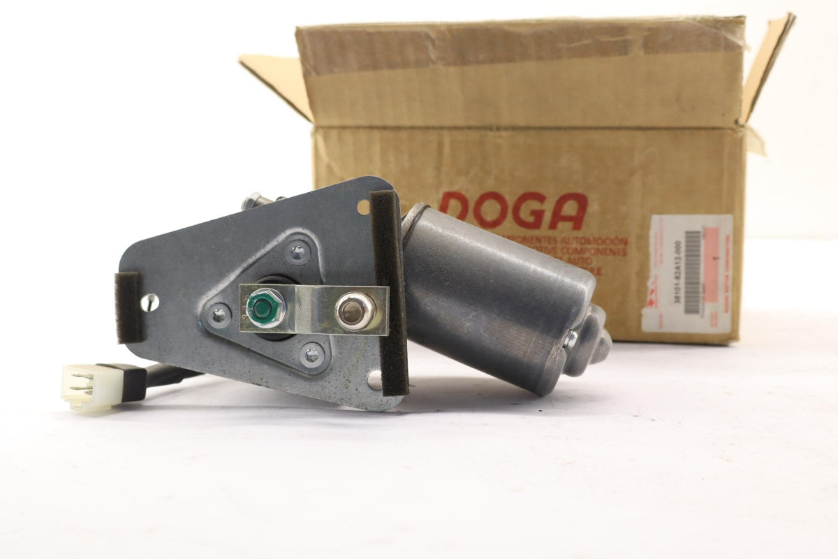 Original OE SUZUKI Wischermotor 3810182A12000