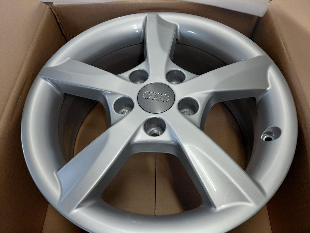 Original OE Volkswagen Felge 8V50714968Z8