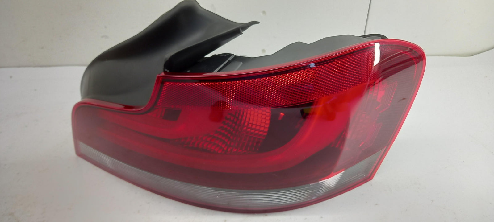 Original OE BMW Heckleuchte 63217327274