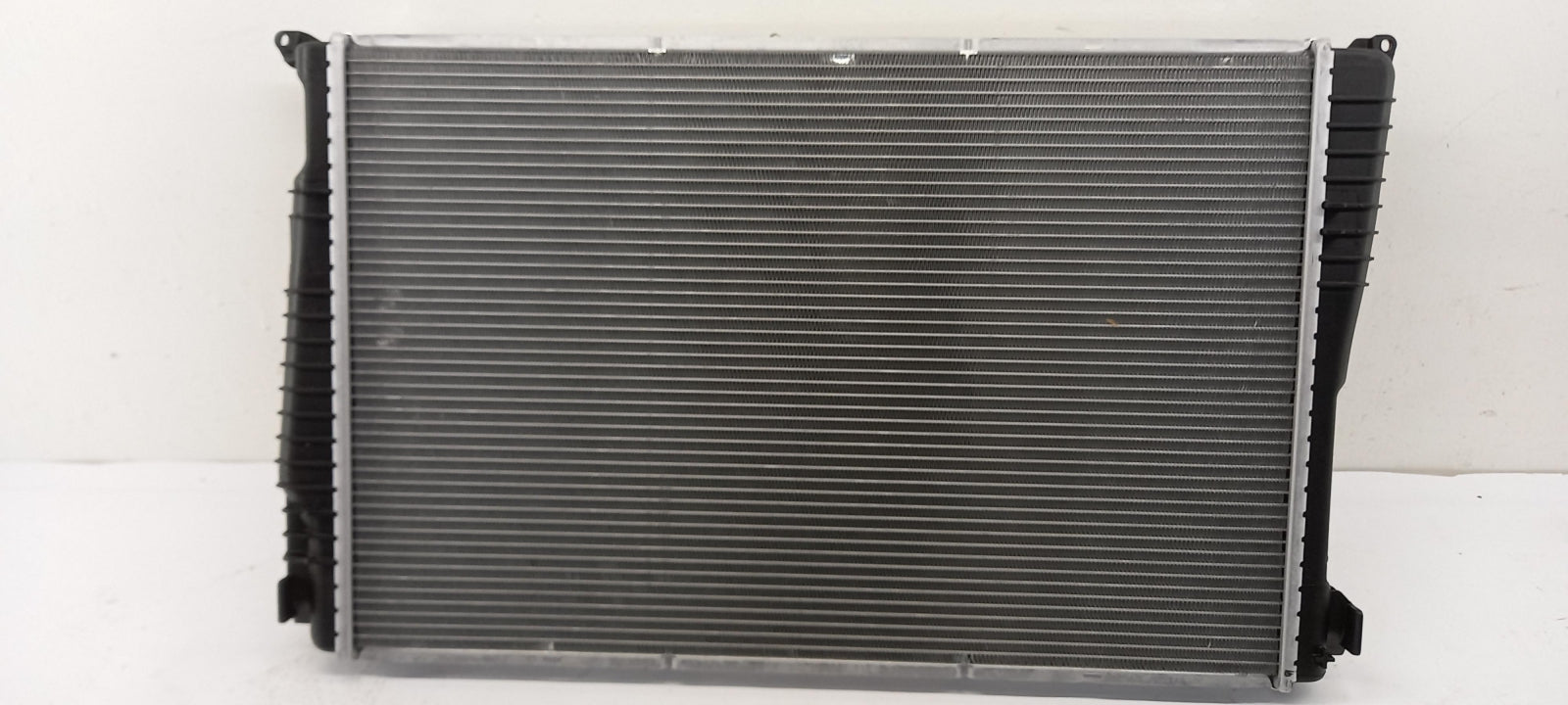 Original OE BMW Wasserkühler 17118623350