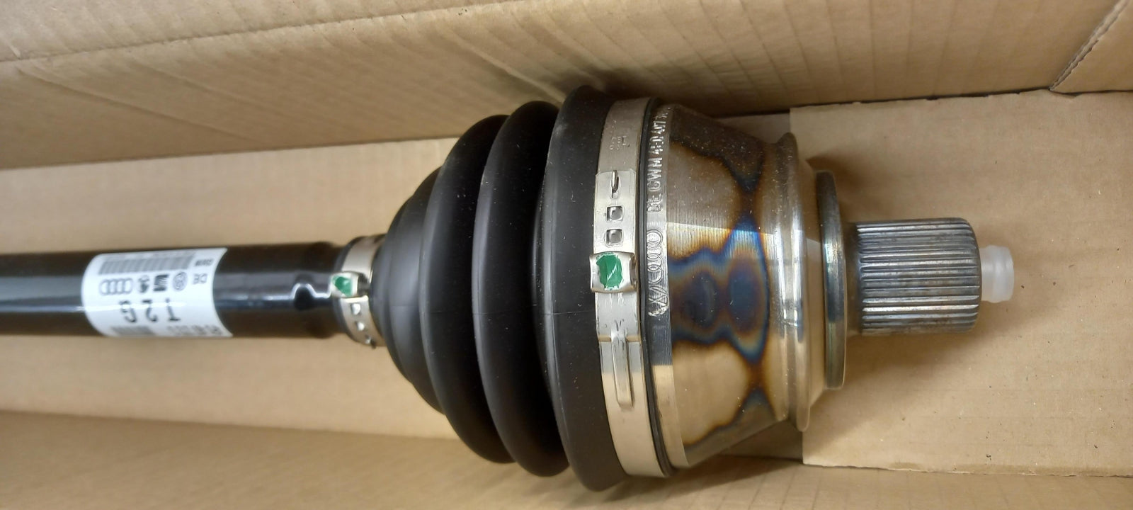 Original OE Volkswagen Antriebswelle 4F0407272G
