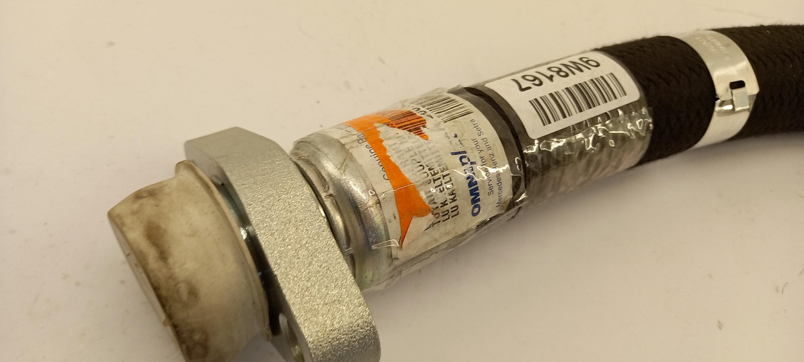 Original OE MERCEDES-BENZ Kühlmittelleitung A0008305896