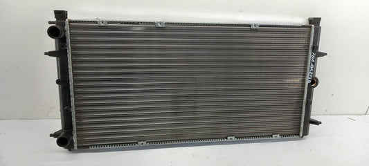 Original OE Volkswagen Wasserkühler 701121253D