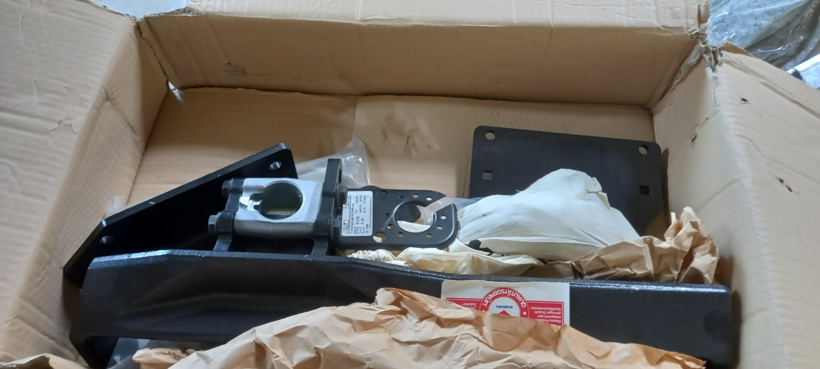 Original OE SUZUKI Anhängerkupplung 990E062J36000