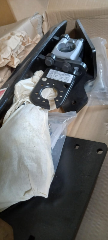 Original OE SUZUKI Anhängerkupplung 990E062J36000