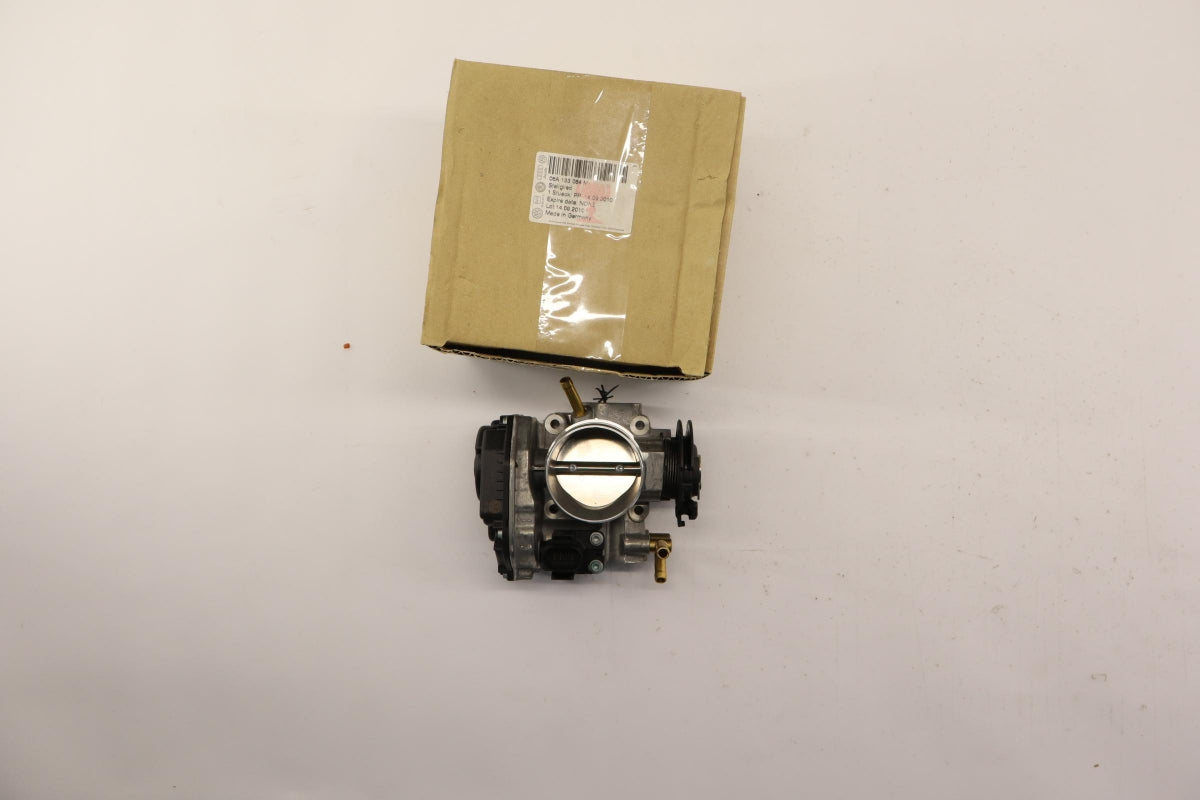 Original OE Volkswagen Drosselklappe 06A133064M