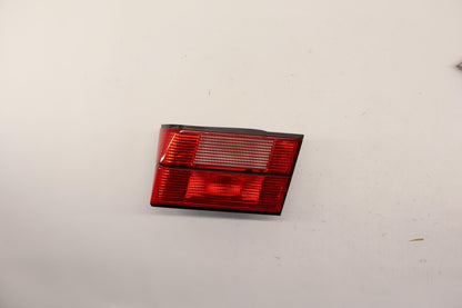 Original OE BMW Heckleuchte 63211384012