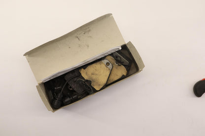 Original OE Volkswagen Bremsbeläge 4D0698151AA