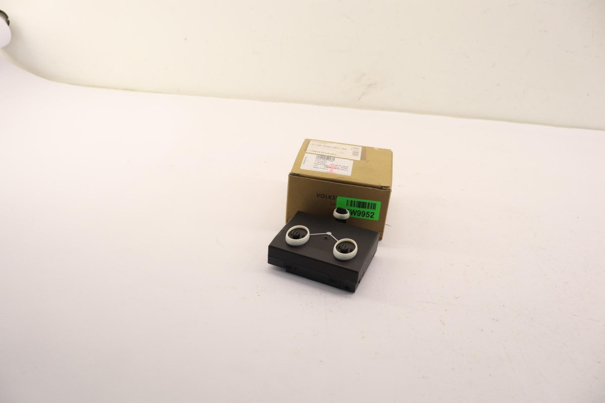 Original OE Volkswagen Steuergerät 8K0959795