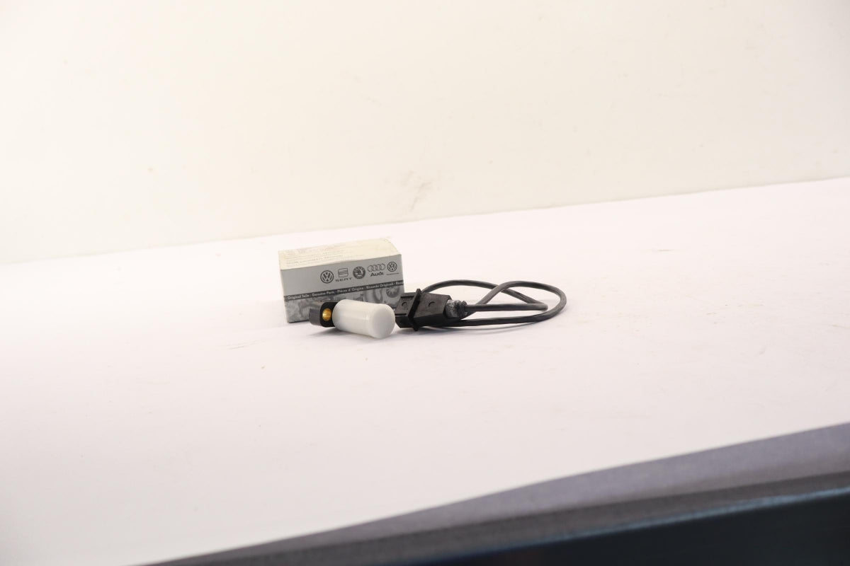 Original OE Volkswagen Kurbelwellensensor 034905381