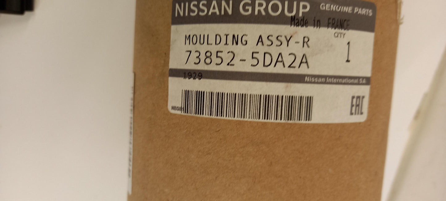 Original OE NISSAN Dach Zierleiste 738525DA2A