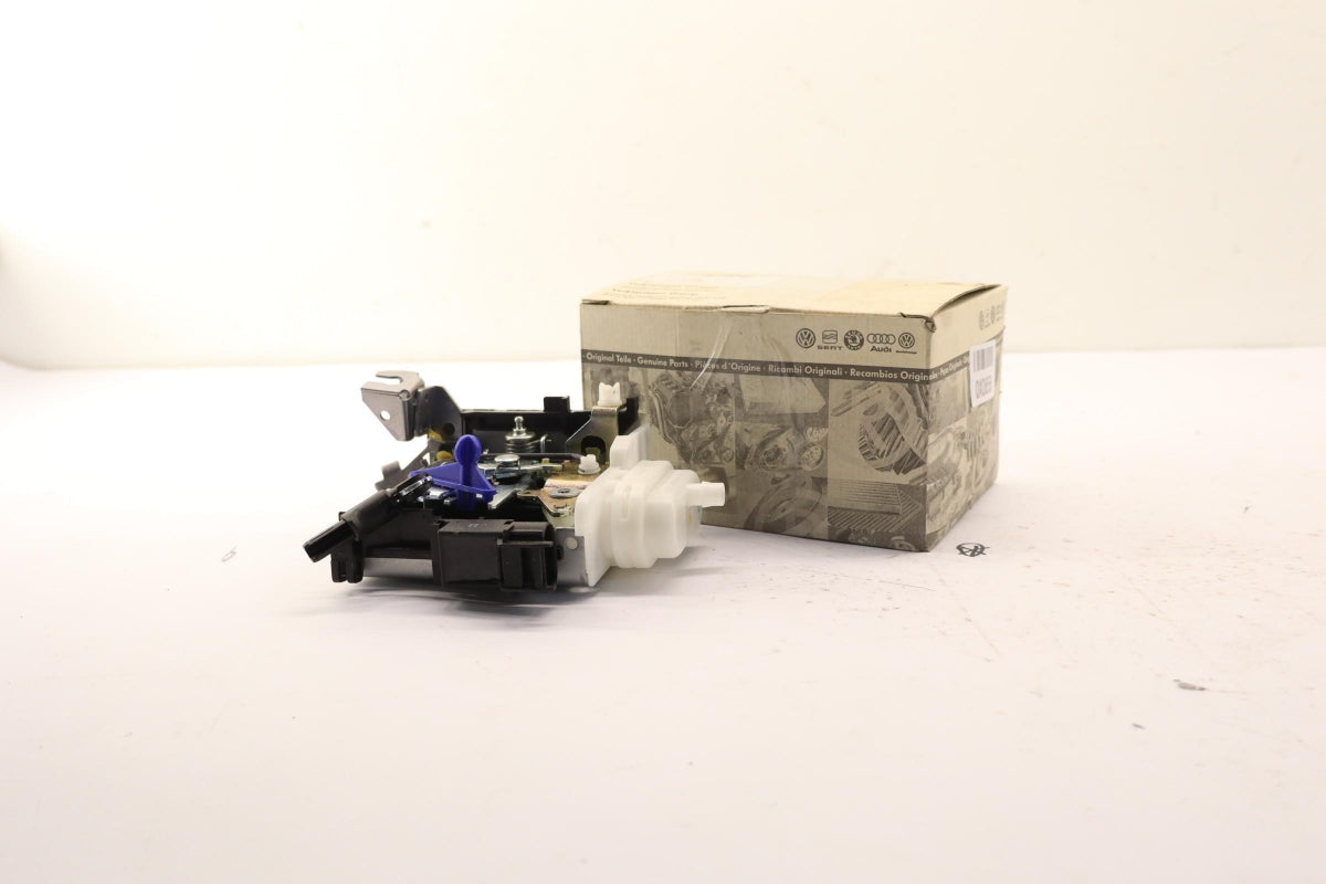 Original AUDI A4 RS4 Quattro 8D A8 4D Türschloss vorne links 4D2837015D