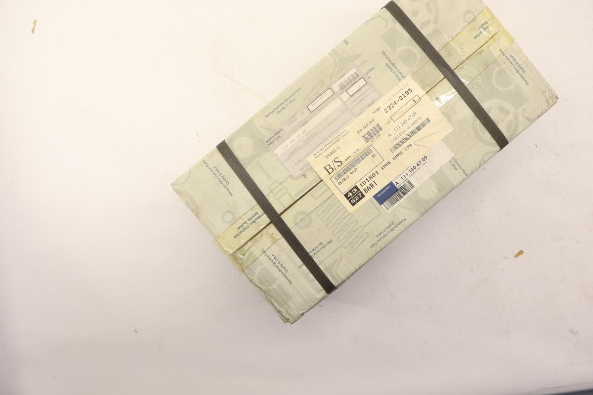 Original OE MERCEDES-BENZ Abgaskrümmer A1111404709