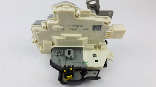 Original AUDI A3 II RS3 A6 RS6 (C6) A8 II Türschloss hinten rechts 4F0839016