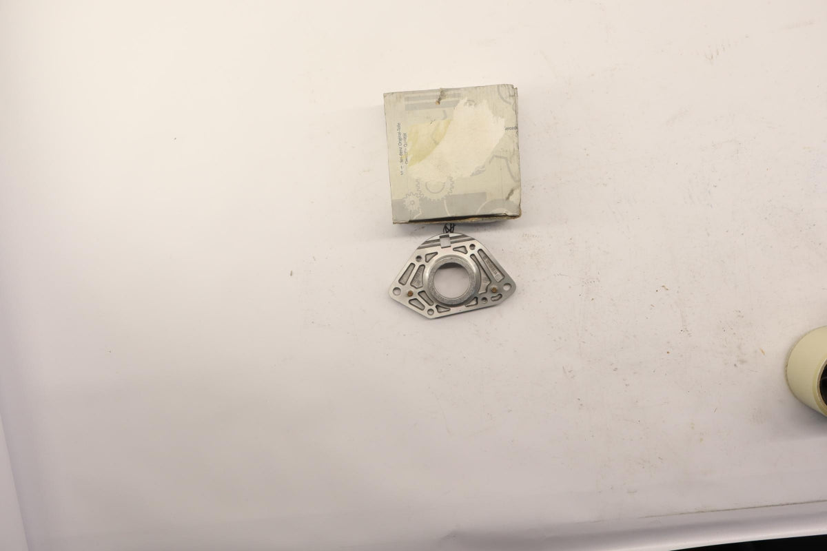 Original OE MERCEDES-BENZ Flansch A1022300045