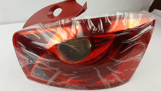 Original OE Volkswagen Heckleuchte 6J4945096H