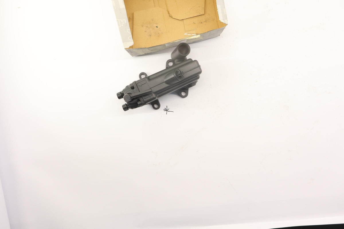 Original OE MERCEDES-BENZ Kipppumpe Fahrerhaus A0005537901