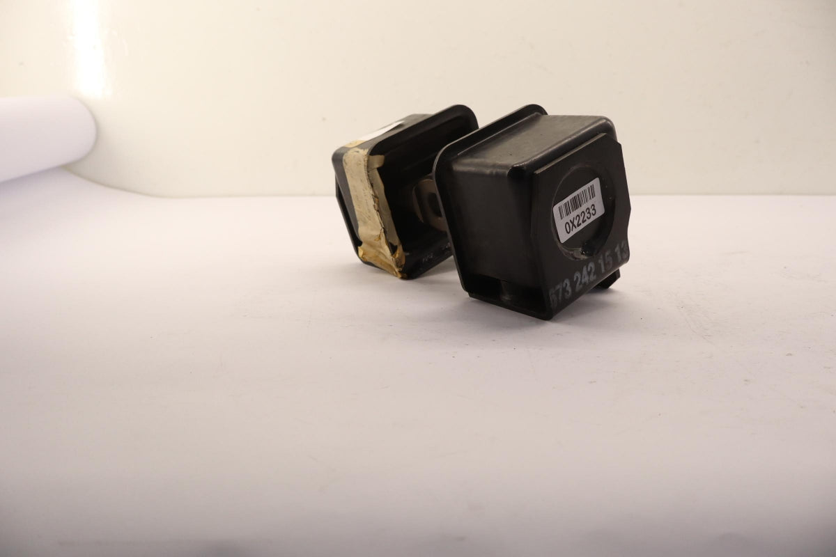 Original OE MERCEDES-BENZ Gummilager A6732421513