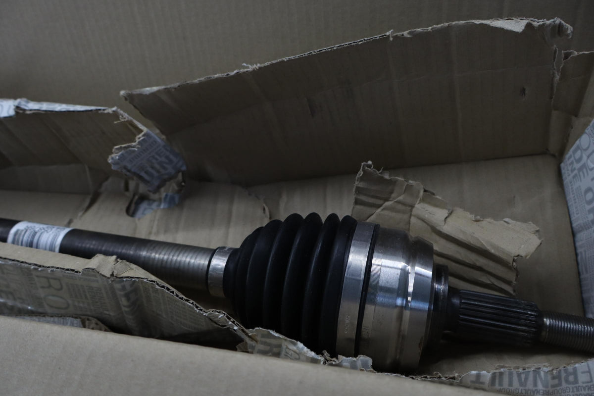 Original OE RENAULT Antriebswelle 391005876R