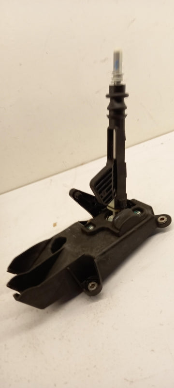 Original OE NISSAN Schalthebel 341015397R