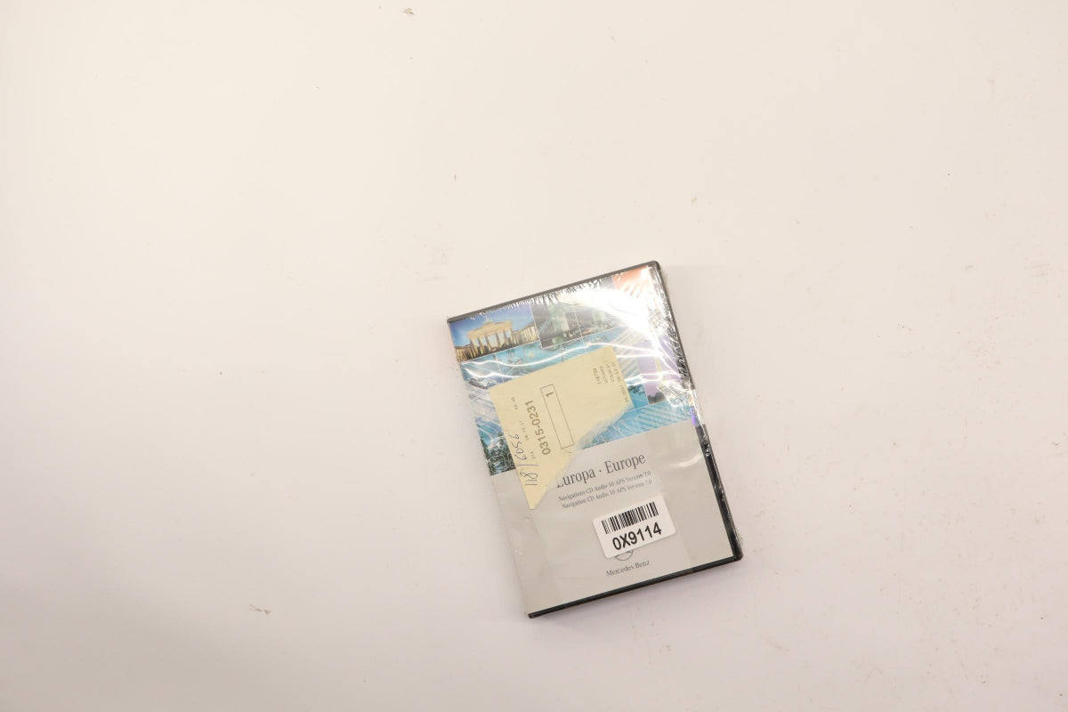 Original OE MERCEDES-BENZ CD/DVD B67823658