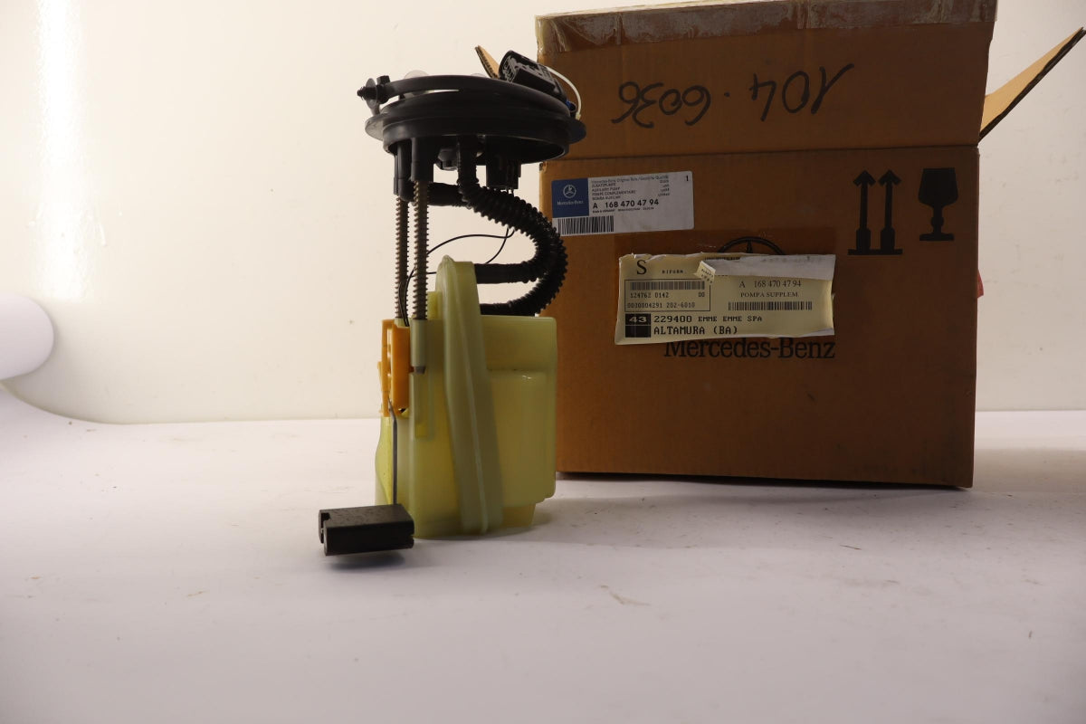 Original OE MERCEDES-BENZ Kraftstoffvorrat Sensor A1684704794