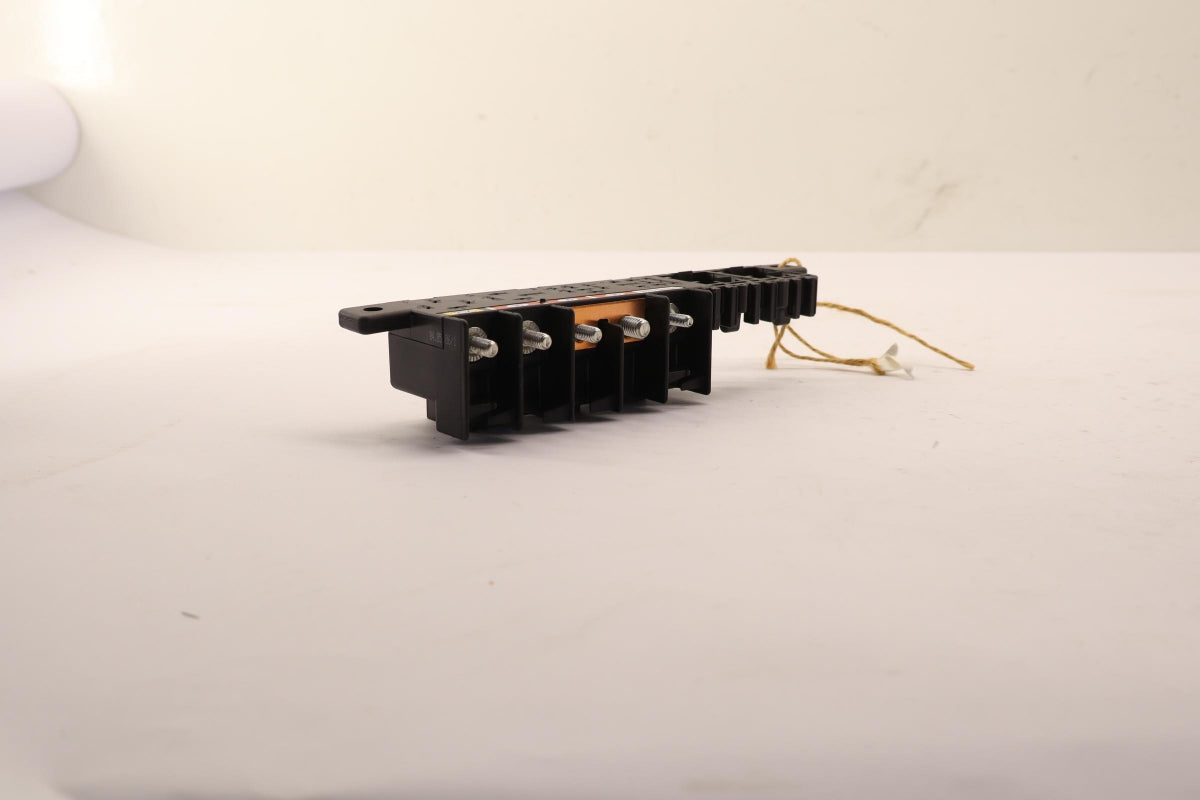 Original AUDI A4 RS4 8D A6 4B A8 4D SKODA Superb 3U Sicherungskasten 8L0941822A