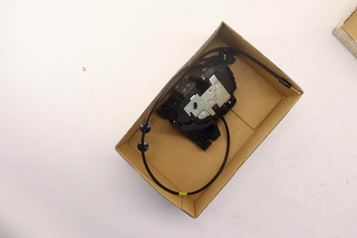 Original OE RENAULT Türschloss 8200497581