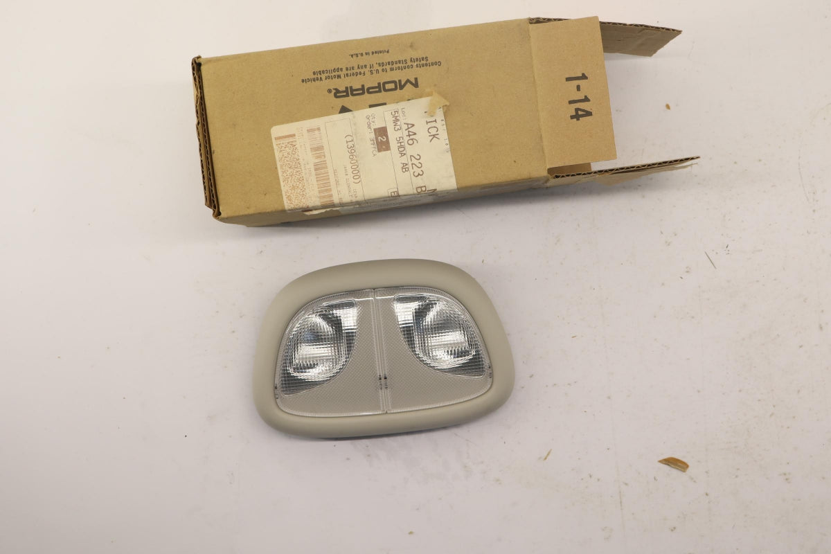 Original OE FIAT Innenleuchte K5MW35HDAAB