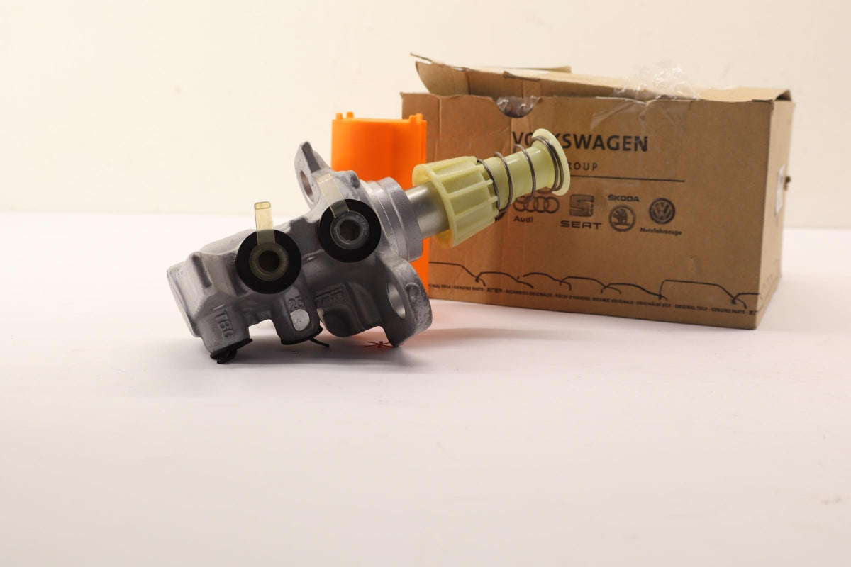 Original OE Volkswagen Hauptbremszylinder 8W0611021DREP