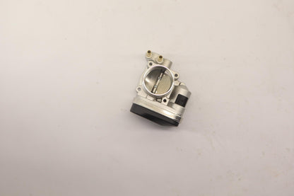 Original AUDI A3 VW Golf Touran Passat SEAT Leon 2.0 FSI Drosselklappe 06F133062