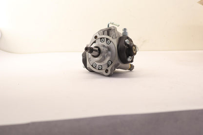 Original OE NISSAN Kraftstoffpumpe 16700EC01REX