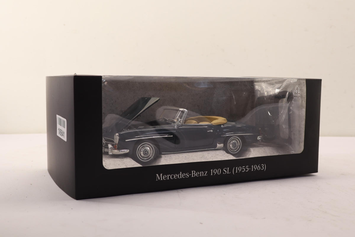 Original OE MERCEDES-BENZ Modellauto / Motorrad B66040679