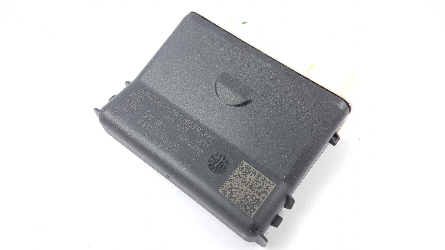 Original AUDI Q5 II VW Tiguan II SEAT Ateca tailgate control unit 3G0962243A 